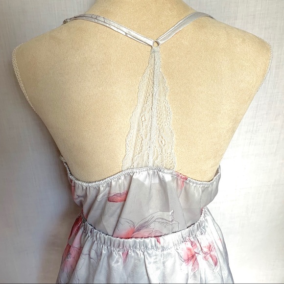 2 piece Silky Floral Lounge Set - Picture 4 of 8